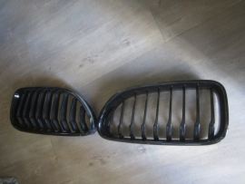 BMW  640   6 SERIES M6 F12 - Grille LEFT AND RIGHT - 51137370389 5113737039
